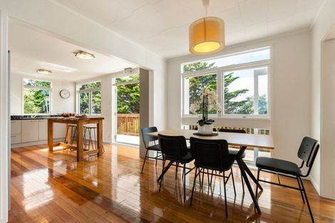 Photo of property in 22 Rajkot Terrace, Broadmeadows, Wellington, 6035