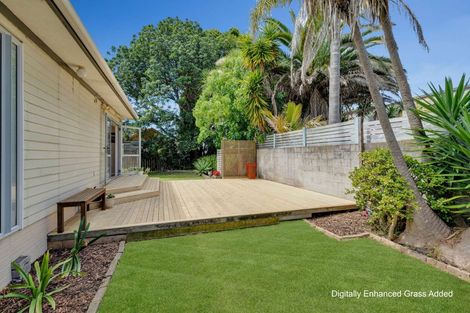 Photo of property in 114 The Circle, Manly, Whangaparaoa, 0930