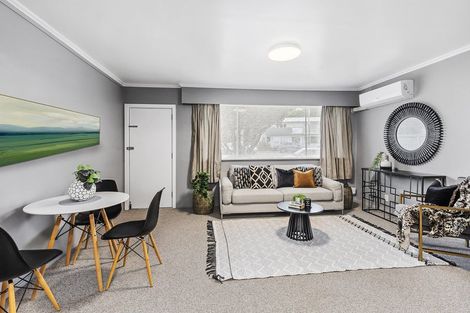 Photo of property in 2/246 Main Road, Tawa, Wellington, 5028