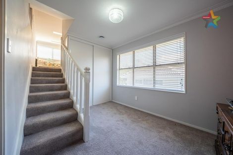 Photo of property in 27 Holyoake Crescent, Avalon, Lower Hutt, 5011