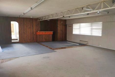 Photo of property in 10 Clendon Place, Manurewa, Auckland, 2102