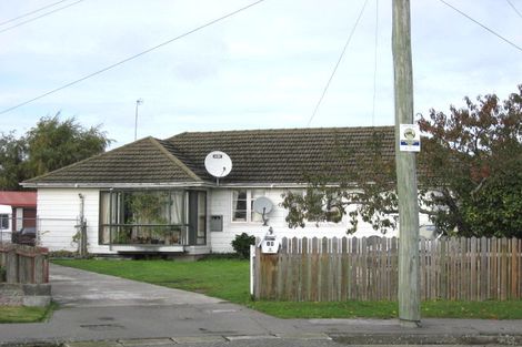 Photo of property in 12 Virgil Place, Northcote, Christchurch, 8052