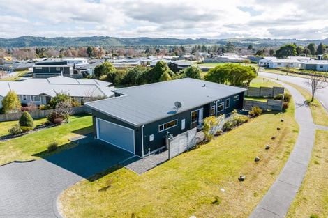 Photo of property in 76 Kenrigg Road, Kinloch, Taupo, 3377