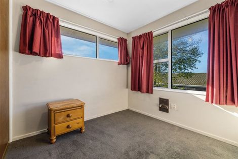 Photo of property in 360 Yaldhurst Road, Russley, Christchurch, 8042