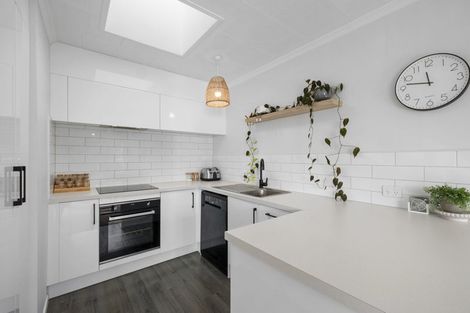 Photo of property in 1/12 Webster Street, Westown, New Plymouth, 4310