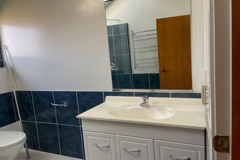 Photo of property in 20a Otakau Road, Milford, Auckland, 0620