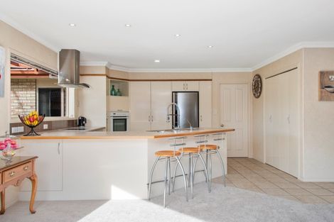 Photo of property in 565 Gloucester Road, Papamoa Beach, Papamoa, 3118