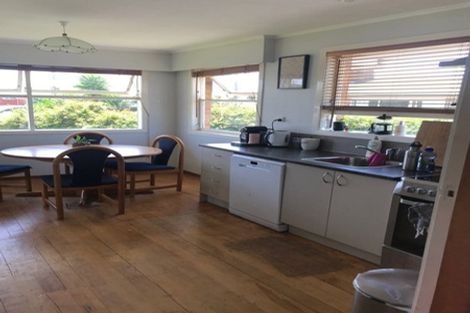 Photo of property in 32 Mears Road, St Andrews, Hamilton, 3200