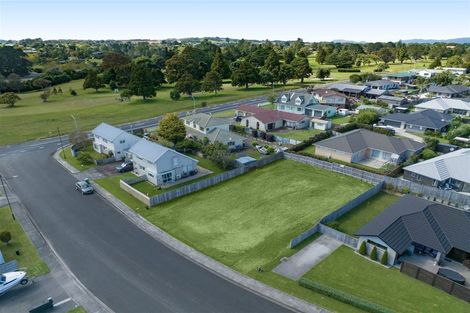 Photo of property in 66 Harbour Crest Drive, Waiuku, 2123