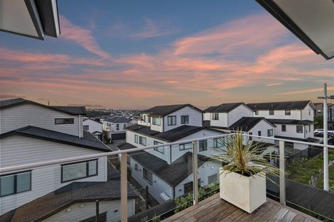 Photo of property in 9 Barque Rise, Long Bay, Auckland, 0630