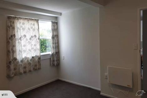 Photo of property in 3/2 Scarboro Terrace, Murrays Bay, Auckland, 0630