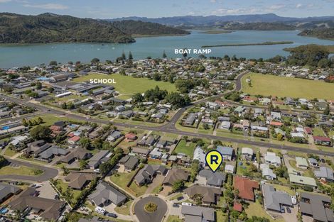 Photo of property in 12 Acacia Court, Whitianga, 3510