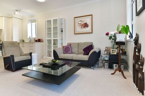 Photo of property in 20 Rewa Rewa Lane, Orewa, 0931