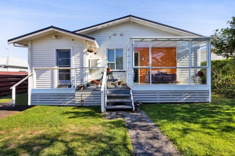 Photo of property in 22 Princes Street, Fitzroy, New Plymouth, 4312