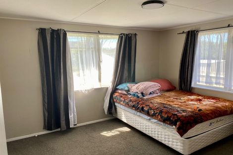 Photo of property in 25 Arimu Road, Papakura, 2110