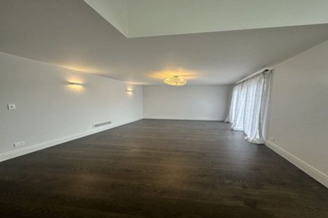 Photo of property in 50 Wairoa Road, Narrow Neck, Auckland, 0624