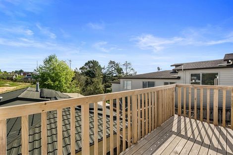 Photo of property in 121b Sunnyside Road, Sunnyvale, Auckland, 0612