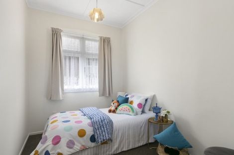 Photo of property in 43a Cambridge Terrace, Waiwhetu, Lower Hutt, 5010