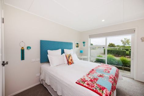 Photo of property in 165 Albert Road, Tokomaru, Palmerston North, 4474