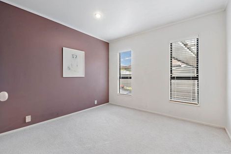 Photo of property in 2/17 Pax Avenue, Forrest Hill, Auckland, 0620