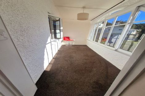 Photo of property in 7 Crawford Road, Kilbirnie, Wellington, 6022