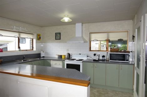 Photo of property in 10 Dee Street, Levin, 5510