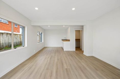 Photo of property in 77 Macleans Road, Bucklands Beach, Auckland, 2014