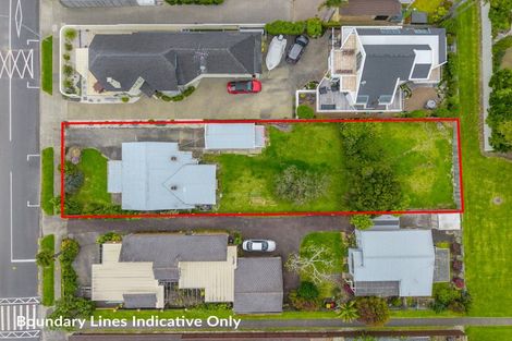 Photo of property in 9 The Esplanade, Eastern Beach, Auckland, 2012