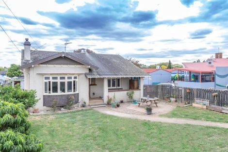 Photo of property in 72 Rifle Range Road, Dinsdale, Hamilton, 3204