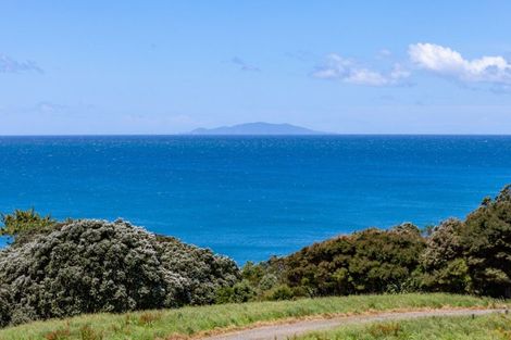 Photo of property in 405 Onemana Drive, Onemana, Whangamata, 3691