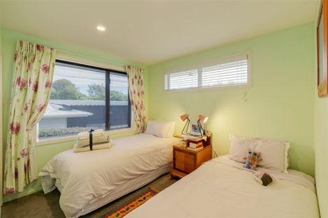 Photo of property in 2/3 Lansbury Avenue, Strowan, Christchurch, 8052