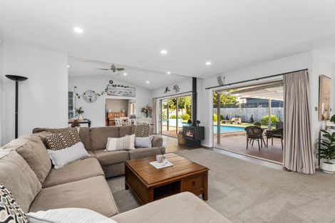 Photo of property in 14 Dip Road, Jacks Point, 9371