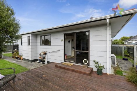 Photo of property in 2/24 Gadsby Street, Avalon, Lower Hutt, 5011
