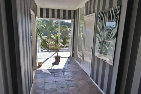 Photo of property in 32 Joyces Road, Paihia, 0200