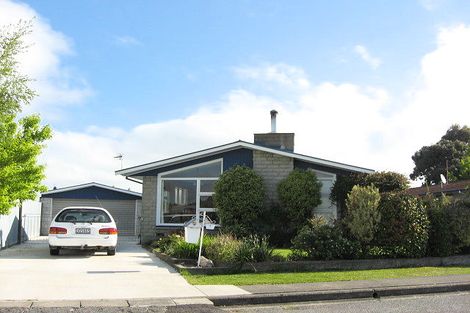 Photo of property in 7 Walker Place, Rangiora, 7400
