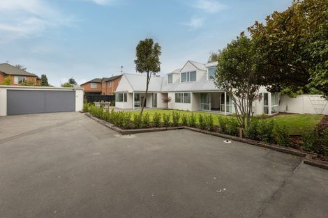 Photo of property in 137c Memorial Avenue, Burnside, Christchurch, 8053