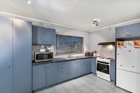 Photo of property in 44b Woodside Road, Massey, Auckland, 0614