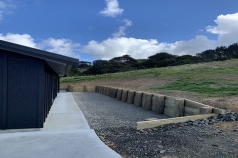 Photo of property in 1056 Peak Road, Helensville, 0875