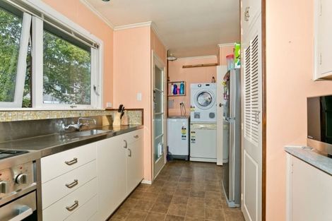 Photo of property in 1/178 Archers Road, Glenfield, Auckland, 0629