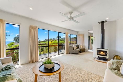 Photo of property in 49 Waiau Street, Torbay, Auckland, 0630