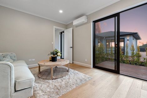 Photo of property in 56 Kewa Road, Albany Heights, Auckland, 0632