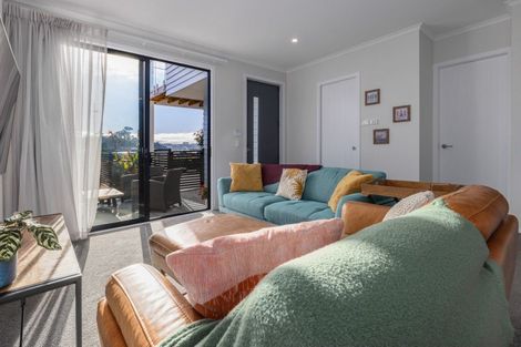 Photo of property in 3a Koreke Close, Kenepuru, 5022