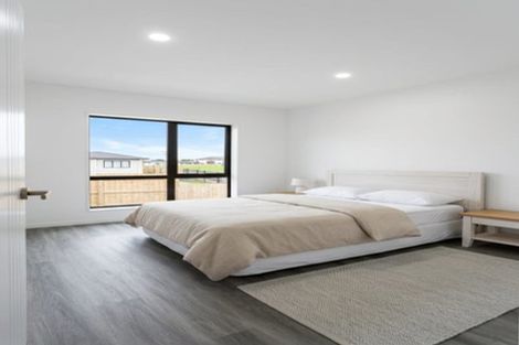 Photo of property in 9b Julian Place, Otara, Auckland, 2023