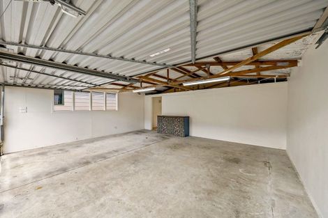 Photo of property in 11a Keeling Road, Henderson, Auckland, 0612