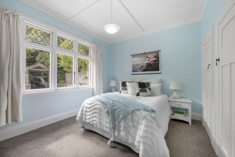 Photo of property in 16 Kowhai Street, Eastbourne, Lower Hutt, 5013