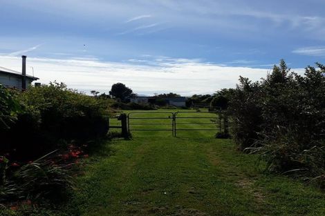 Photo of property in 107 Domett Street, Westport, 7825