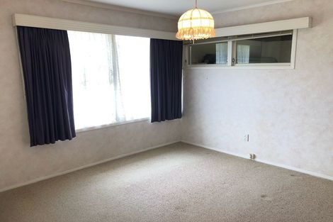 Photo of property in 2 Mander Place, Bucklands Beach, Auckland, 2012