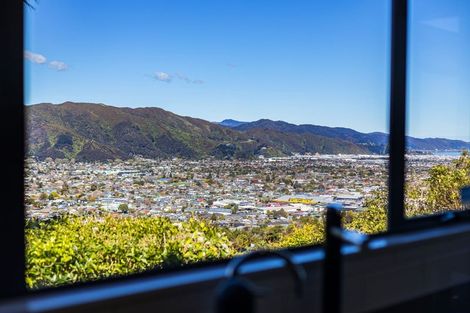 Photo of property in 13 Avonlea Grove, Belmont, Lower Hutt, 5010