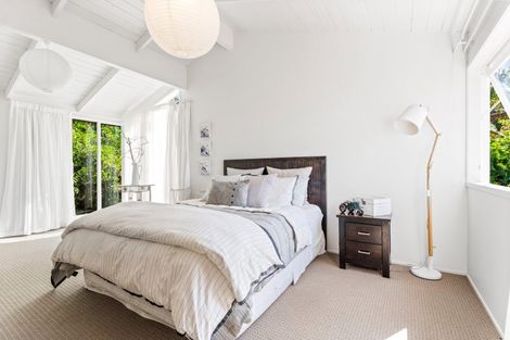 Photo of property in 465 Leigh Road, Whangateau, 0985