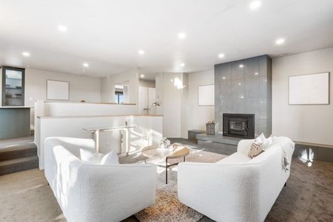 Photo of property in 13a Cliff View Drive, Green Bay, Auckland, 0604